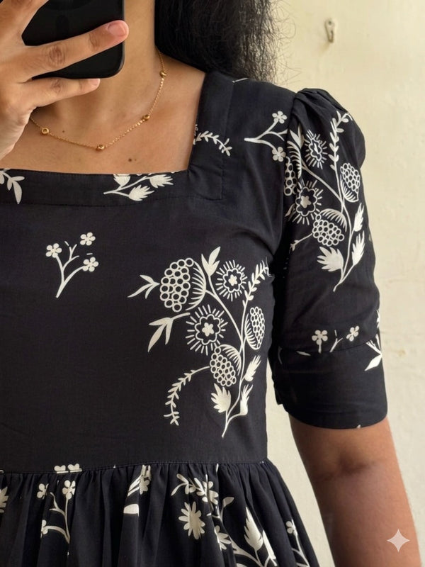 Black Floral Printed Viscose Rayon Midi Dress for Women