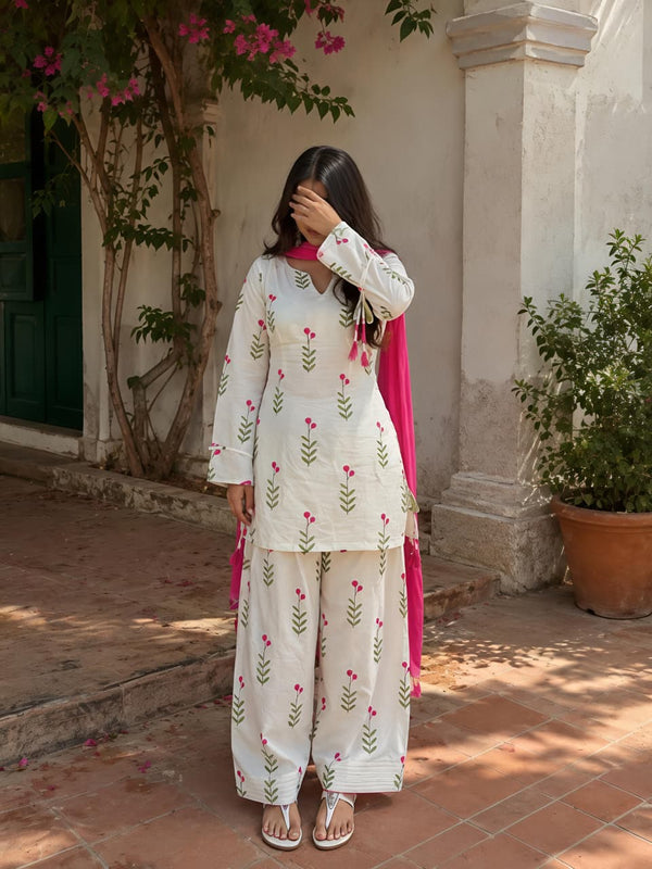 Women’s Ivory White Floral Cotton Kurta Pant Set with Pink Dupatta